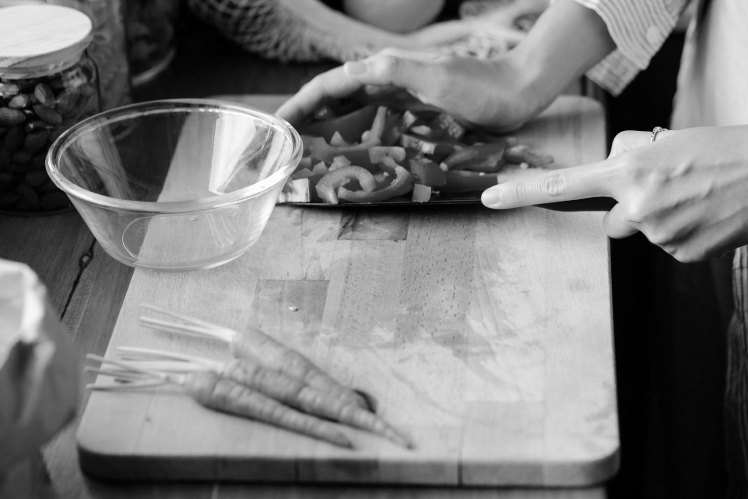 Contemporary plating using geometric precision